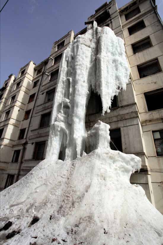 Wen Hsu e la sua cascata di ghiaccio