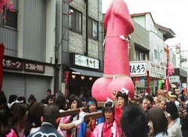 Festa in Giappone: una volta all’anno si venera un pene gigante