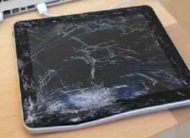 Comprano l’iPad all’esordio e lo distruggono
